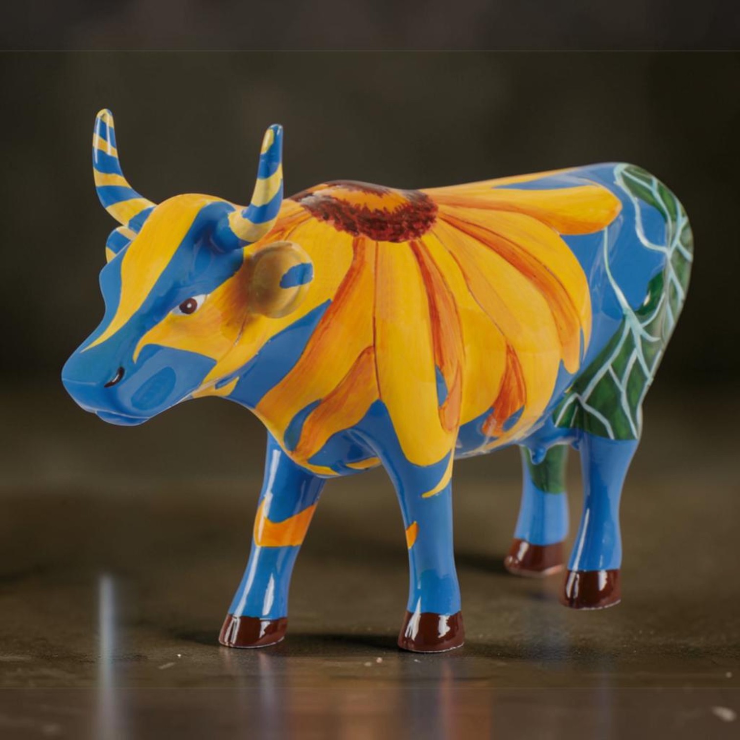 Колекційна статуетка CowParade «Udderly Sunflowers» корова з соняшниками, Size M, 15×5×11 см
