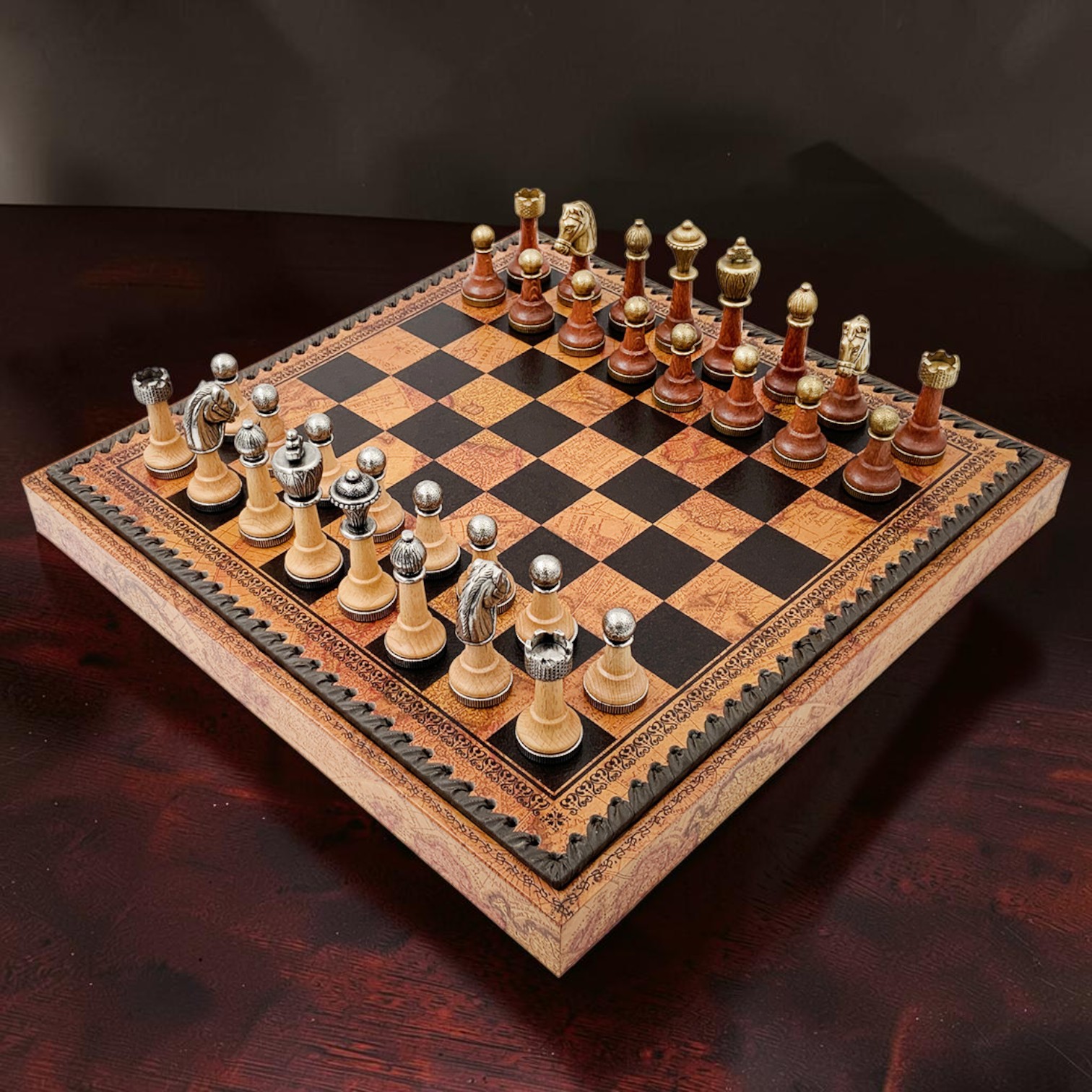 Шаховий комплект Italfama Staunton 35×35 см з дошкою з екошкіри, шахами, шашками та нардами